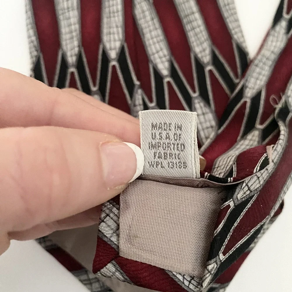 Pierre Cardin Printed‎ 100% Silk Red Gray Black Art Deco Neck tie USA Long 64